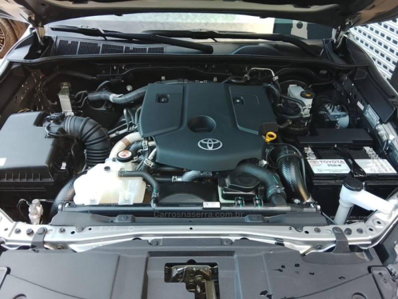 HILUX SW4 2.8 4X4 SRX PLATINUM TURBO DIESEL 4P AUTOMÁTICO - 2024 - NOVO HAMBURGO