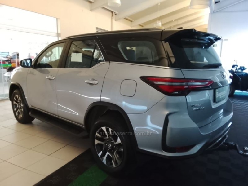 HILUX SW4 2.8 4X4 SRX PLATINUM TURBO DIESEL 4P AUTOMÁTICO - 2024 - NOVO HAMBURGO