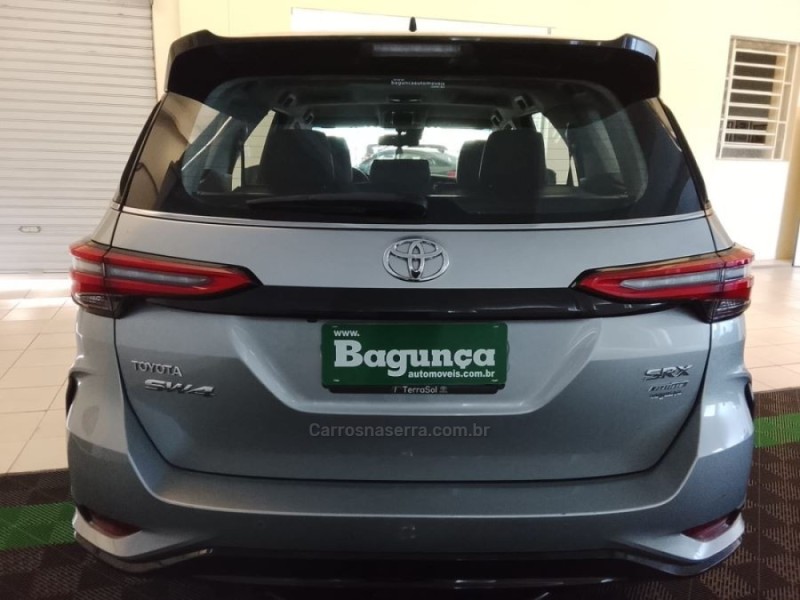 HILUX SW4 2.8 4X4 SRX PLATINUM TURBO DIESEL 4P AUTOMÁTICO - 2024 - NOVO HAMBURGO