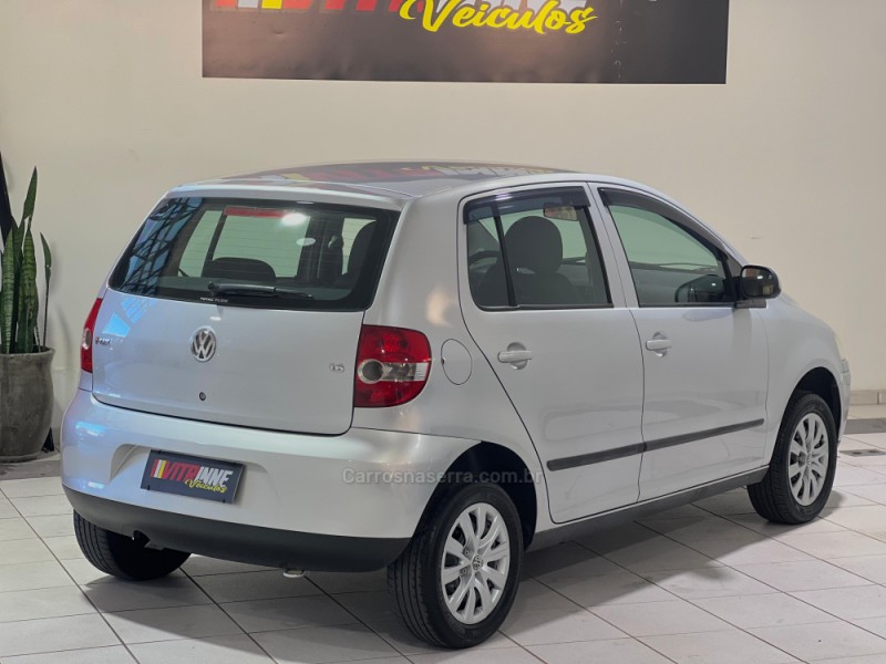 FOX 1.6 MI 8V FLEX 4P MANUAL - 2005 - CAXIAS DO SUL