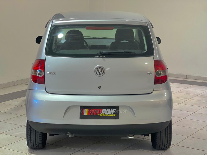 FOX 1.6 MI 8V FLEX 4P MANUAL - 2005 - CAXIAS DO SUL