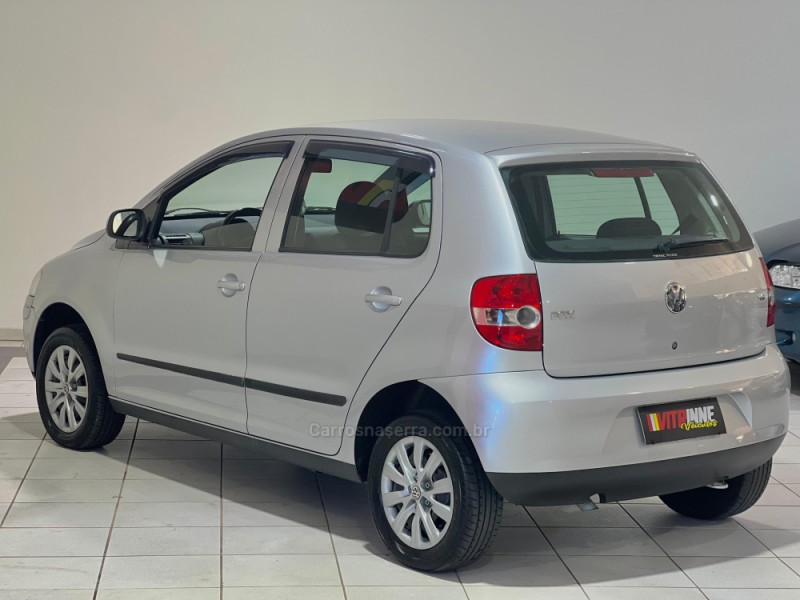 FOX 1.6 MI 8V FLEX 4P MANUAL - 2005 - CAXIAS DO SUL