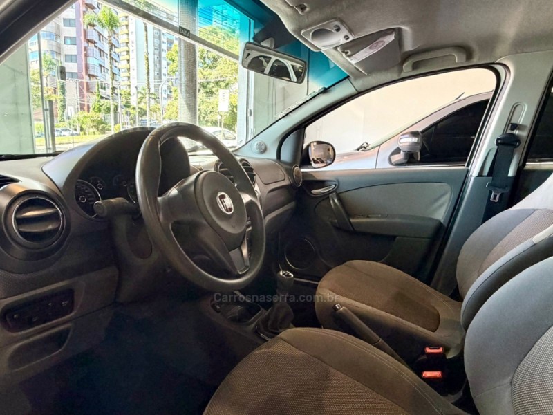 PALIO 1.6 MPI ESSENCE 16V FLEX 4P MANUAL - 2013 - BENTO GONçALVES