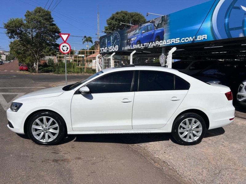 JETTA 2.0 COMFORTLINE FLEX 4P TIPTRONIC - 2014 - VENâNCIO AIRES