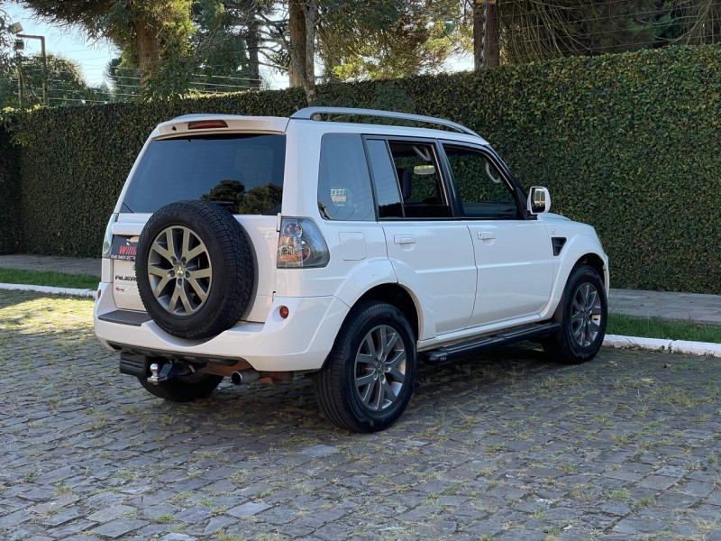 PAJERO TR4 2.0 4X2 16V 140CV FLEX 4P AUTOMÁTICO - 2015 - FARROUPILHA