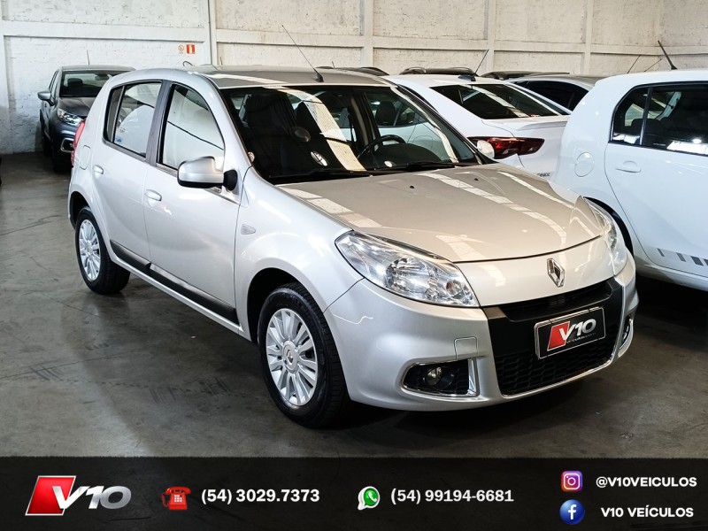 SANDERO 1.6 PRIVILÉGE 8V FLEX 4P MANUAL - 2013 - CAXIAS DO SUL
