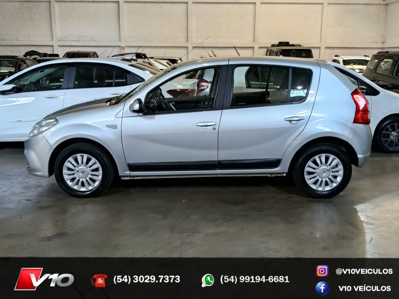 SANDERO 1.6 PRIVILÉGE 8V FLEX 4P MANUAL - 2013 - CAXIAS DO SUL