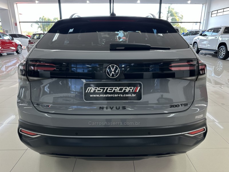 NIVUS 1.0 TSI HIGHLINE FLEX 4P AUTOMÁTICO - 2022 - CHARQUEADAS