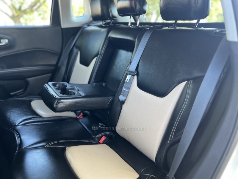 COMPASS 2.0 16V FLEX LONGITUDE AUTOMÁTICO - 2017 - DOIS IRMãOS