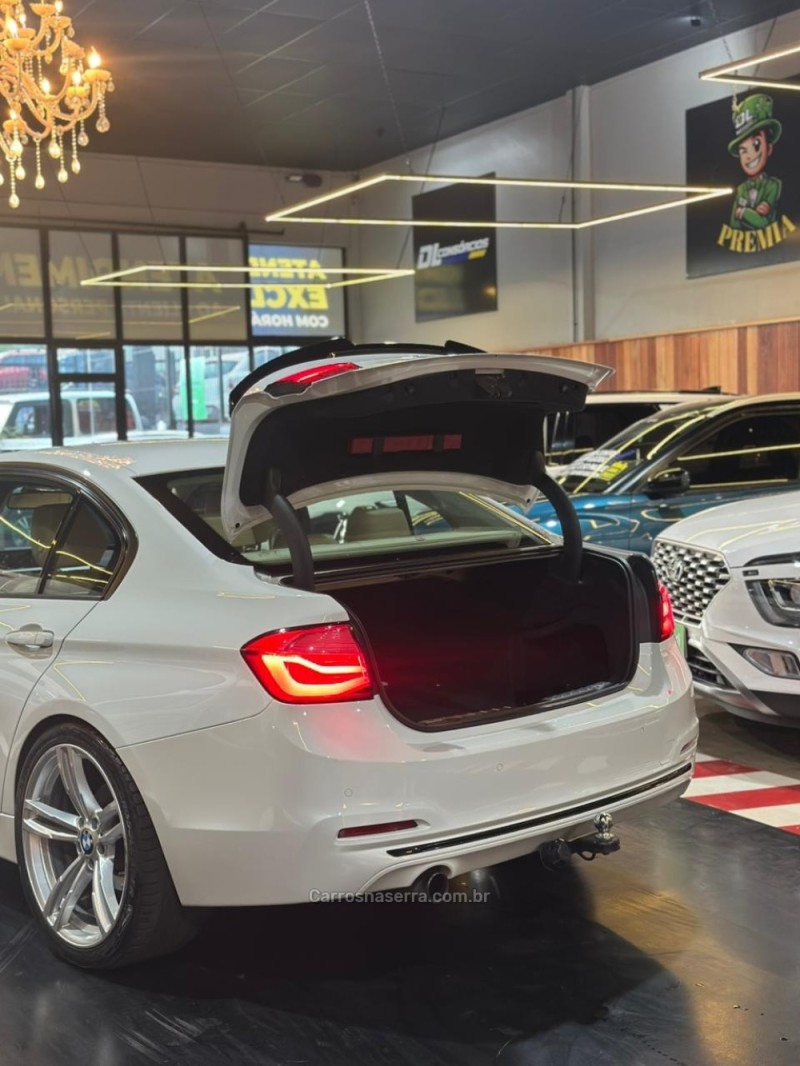 320I 2.0 16V GASOLINA 4P AUTOMÁTICO - 2017 - LAJEADO