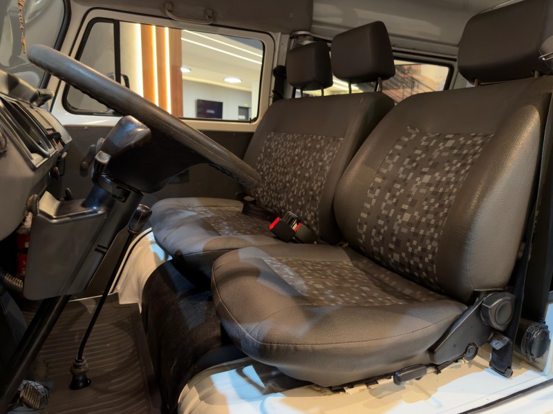 KOMBI 1.4 MI STD LOTAÇÃO 8V FLEX 3P MANUAL - 2012 - NOVO HAMBURGO