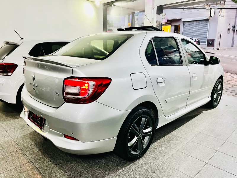 LOGAN 1.6 DYNAMIQUE 8V FLEX 4P MANUAL - 2015 - CAXIAS DO SUL