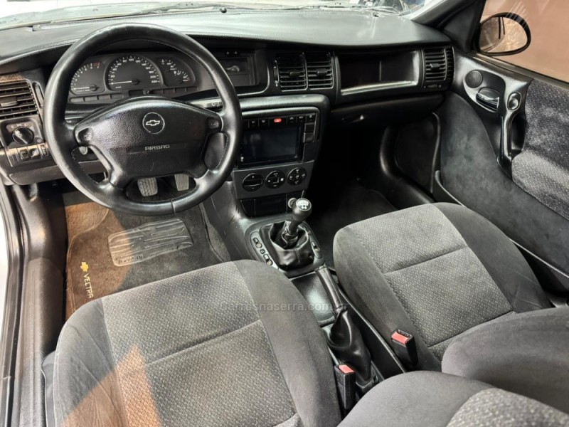 VECTRA 2.2 MPFI GLS 8V GASOLINA 4P MANUAL - 2000 - CAXIAS DO SUL