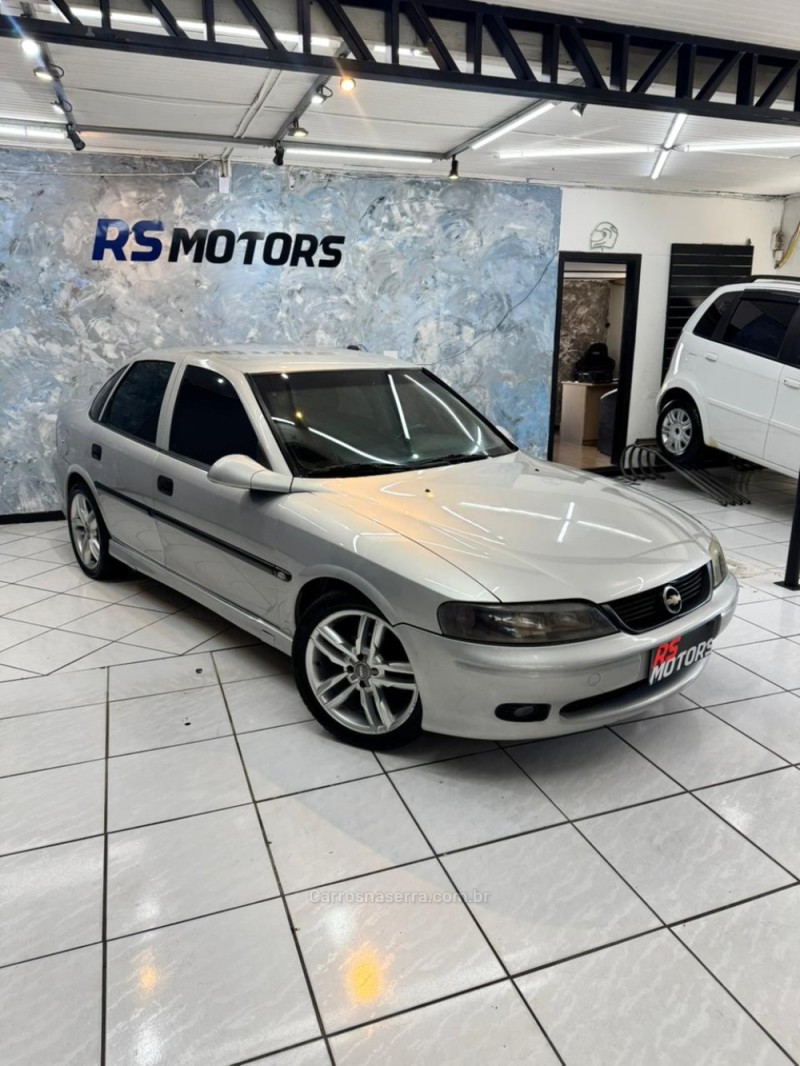 VECTRA 2.2 MPFI GLS 8V GASOLINA 4P MANUAL - 2000 - CAXIAS DO SUL