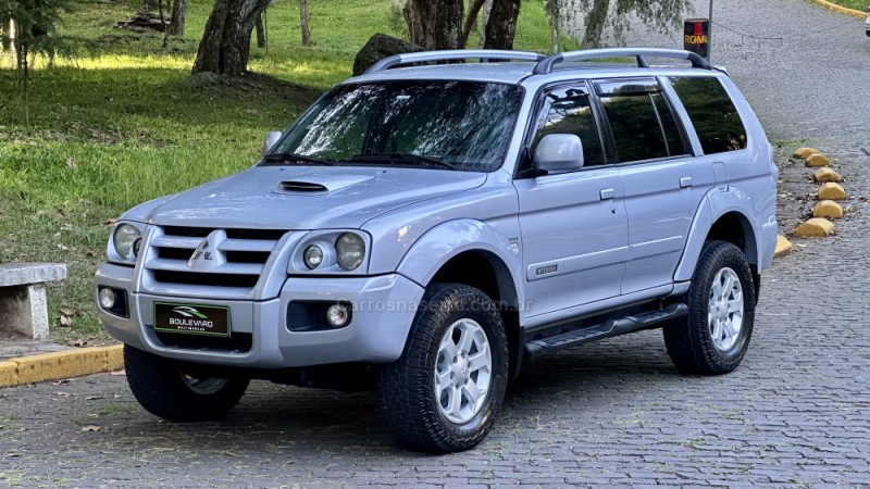 PAJERO SPORT 2.5 HPE 4X4 8V TURBO INTERCOOLER DIESEL 4P AUTOMÁTICO - 2010 - CAXIAS DO SUL