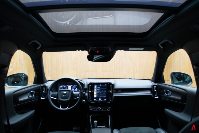 XC 40 1.5 T5 HÍBRIDO R-DESIGN FWD - 2022 - GARIBALDI