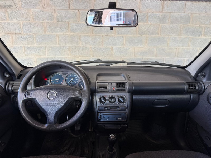 CORSA 1.6 MPFI CLASSIC SEDAN 8V GASOLINA 4P MANUAL - 2003 - CAXIAS DO SUL