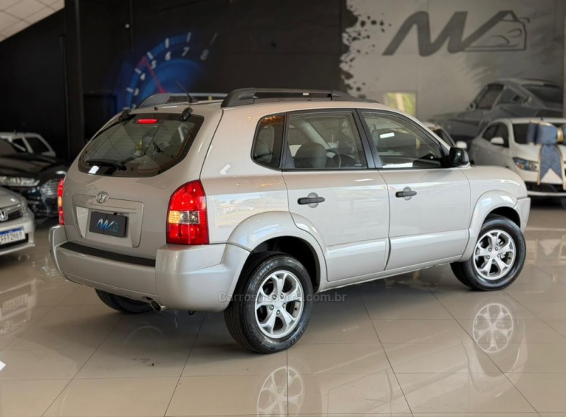 TUCSON 2.0 MPFI GL 16V 2WD GASOLINA 4P AUTOMÁTICO - 2010 - ESTâNCIA VELHA