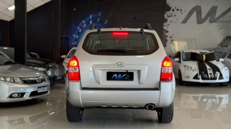 TUCSON 2.0 MPFI GL 16V 2WD GASOLINA 4P AUTOMÁTICO - 2010 - ESTâNCIA VELHA