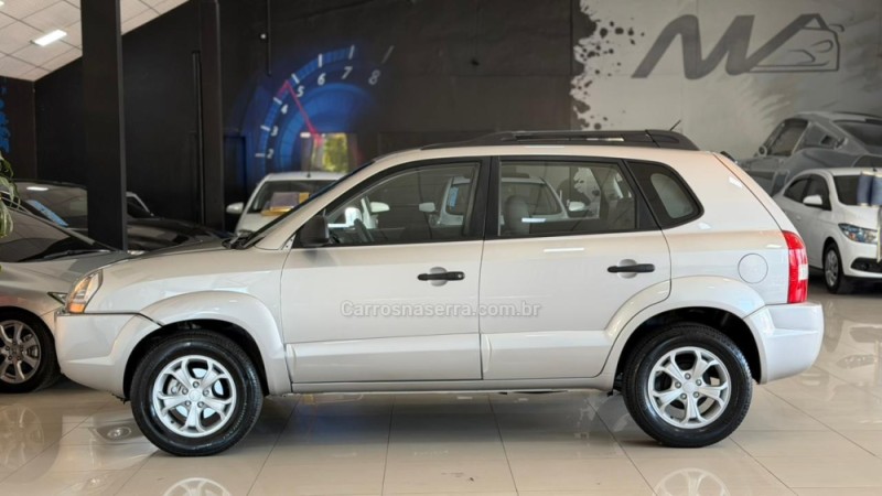 TUCSON 2.0 MPFI GL 16V 2WD GASOLINA 4P AUTOMÁTICO - 2010 - ESTâNCIA VELHA