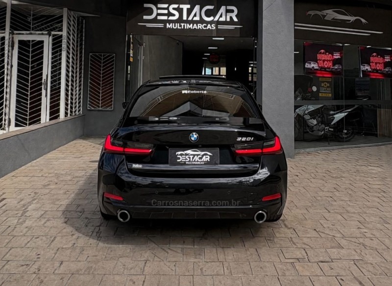 320I 2.0 SPORT GP 16V TURBO GASOLINA 4P AUTOMÁTICO - 2024 - CAXIAS DO SUL