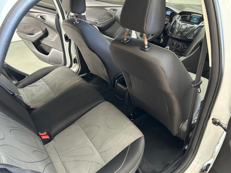FOCUS 1.6 S 16V FLEX 4P MANUAL - 2014 - CAXIAS DO SUL