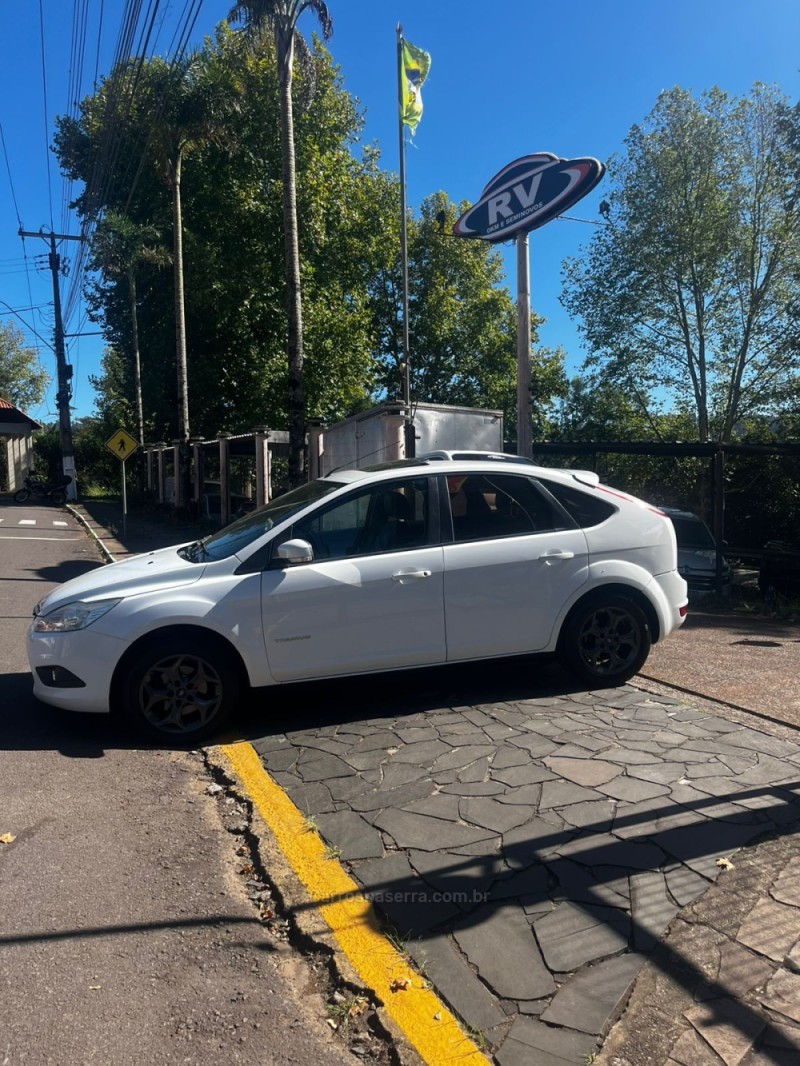 FOCUS 2.0 TITANIUM 16V FLEX 4P AUTOMÁTICO - 2012 - CARLOS BARBOSA