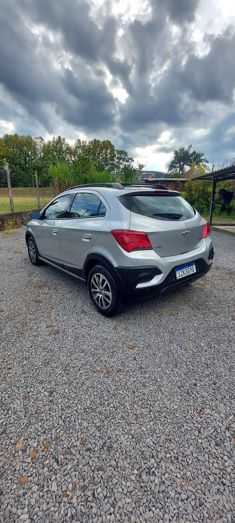 ONIX 1.4 MPFI ACTIV 8V FLEX 4P AUTOMÁTICO - 2019 - BOM PRINCíPIO