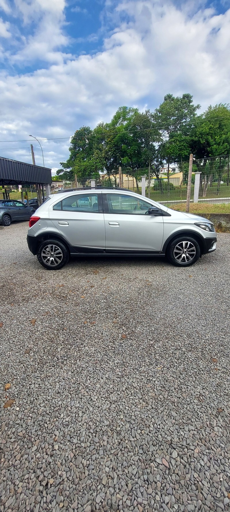 ONIX 1.4 MPFI ACTIV 8V FLEX 4P AUTOMÁTICO - 2019 - BOM PRINCíPIO