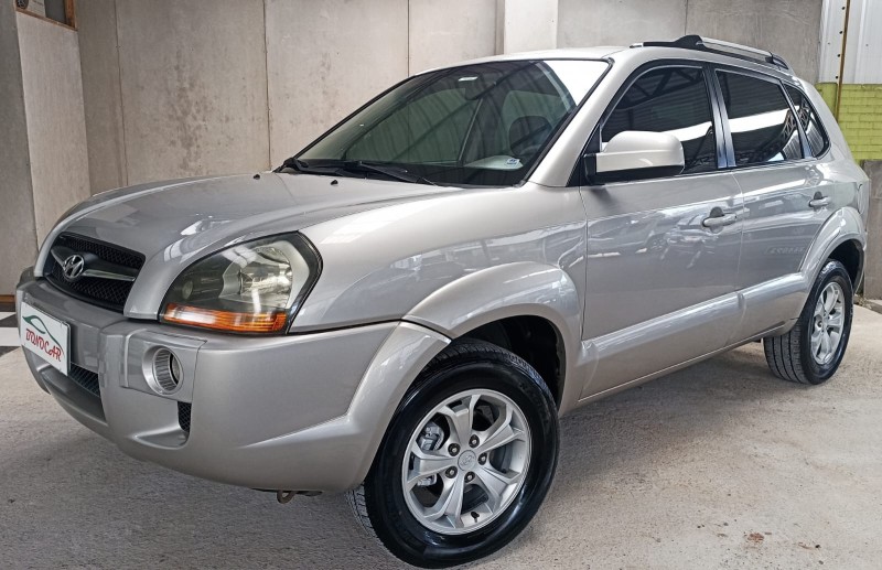tucson 2.0 mpfi gls 16v 143cv 2wd flex 4p automatico 2010 caxias do sul