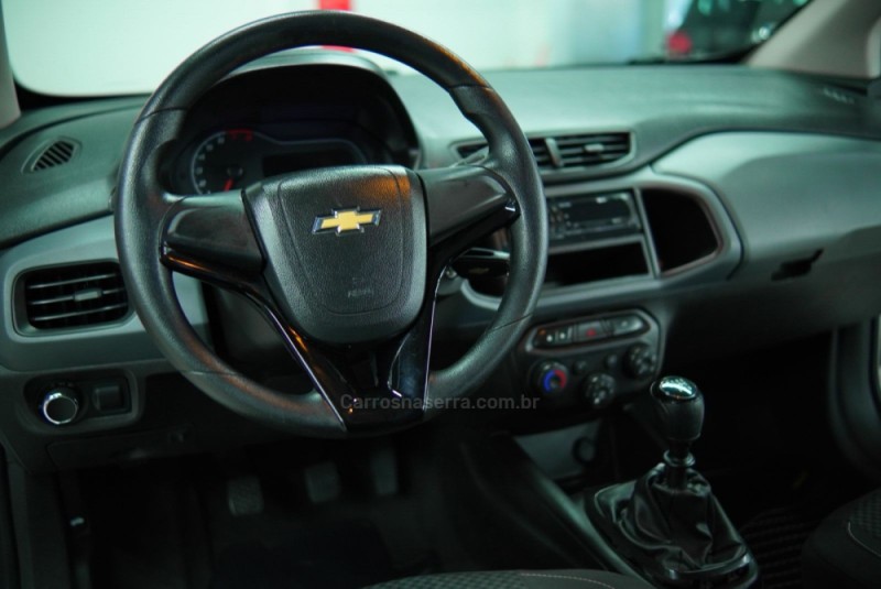 ONIX 1.0 JOY BLACK 8V FLEX 4P MANUAL - 2020 - CAXIAS DO SUL