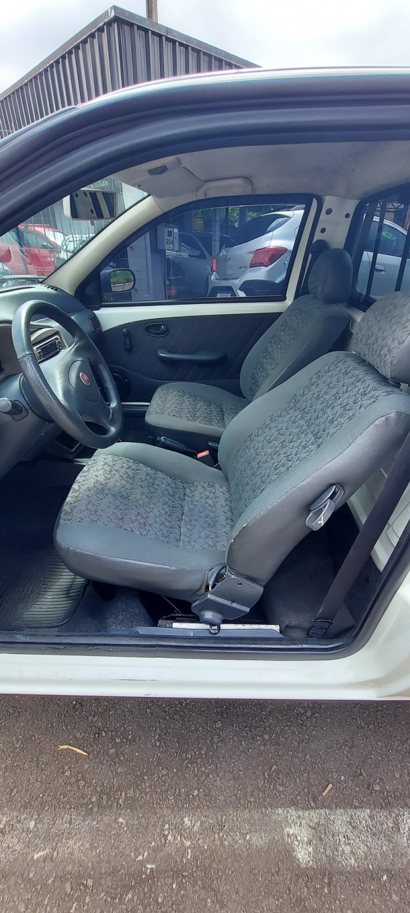 STRADA 1.4 MPI FIRE CS 8V FLEX 2P MANUAL - 2011 - BOM PRINCíPIO