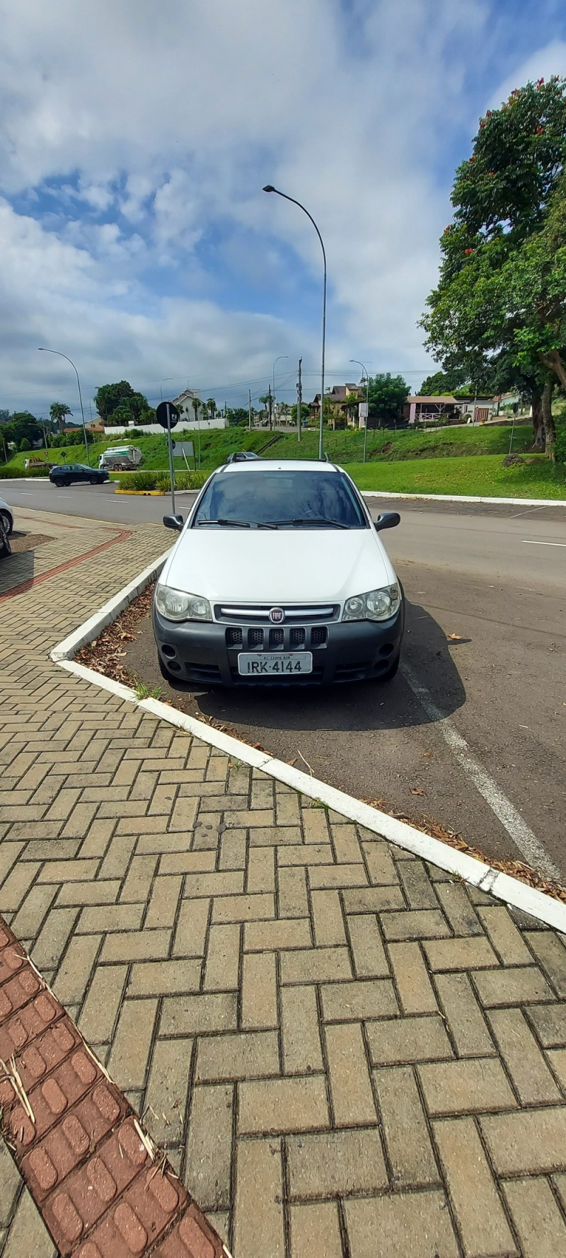 STRADA 1.4 MPI FIRE CS 8V FLEX 2P MANUAL - 2011 - BOM PRINCíPIO