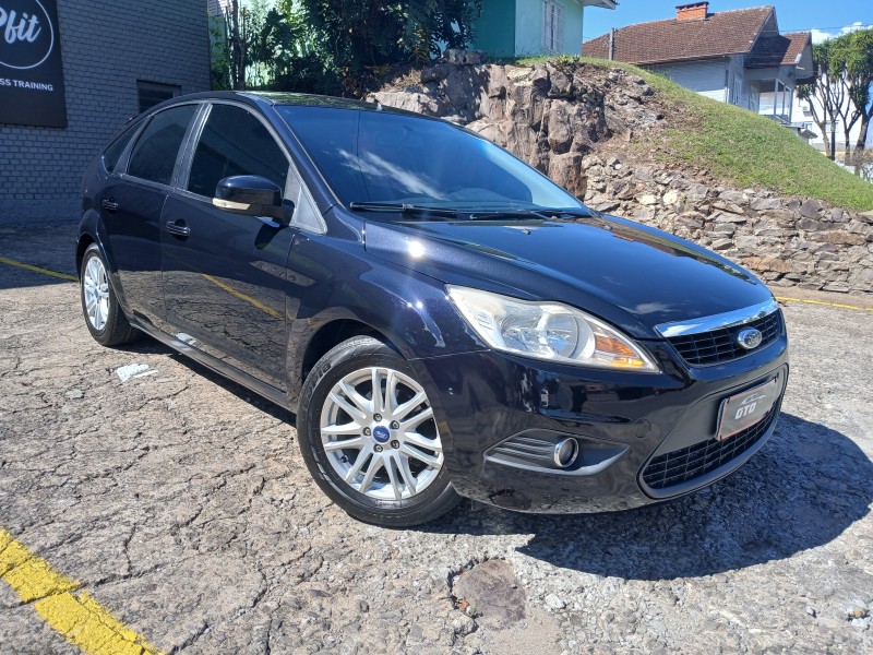 FOCUS 1.6 GLX SIGMA 16V FLEX 4P MANUAL - 2011 - FARROUPILHA