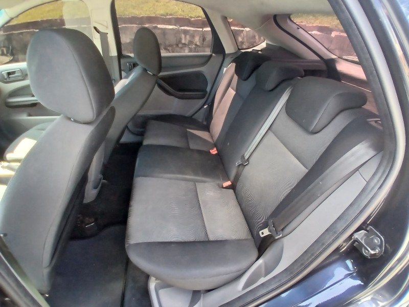 FOCUS 1.6 GLX SIGMA 16V FLEX 4P MANUAL - 2011 - FARROUPILHA