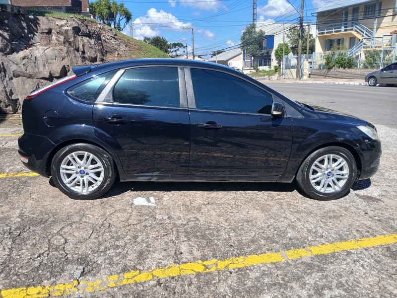 FOCUS 1.6 GLX SIGMA 16V FLEX 4P MANUAL - 2011 - FARROUPILHA