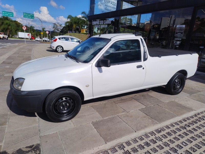 courier 1.6 mpi l 8v flex 2p manual 2010 caxias do sul