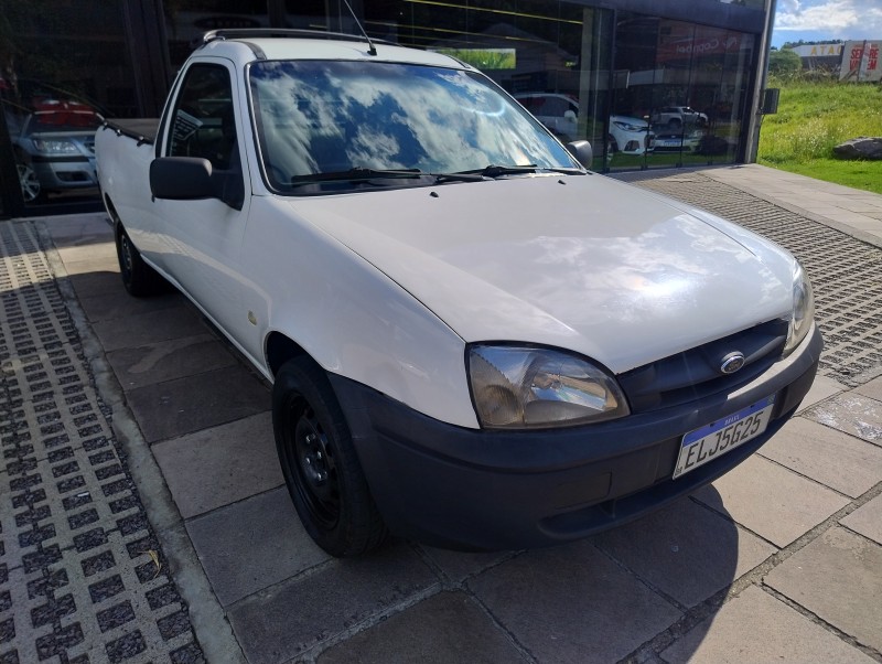 COURIER 1.6 MPI L 8V FLEX 2P MANUAL - 2010 - CAXIAS DO SUL
