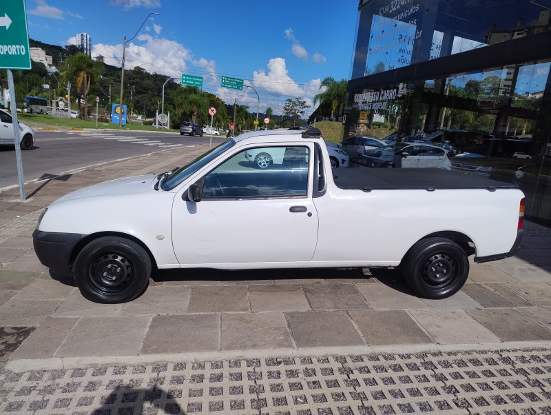 COURIER 1.6 MPI L 8V FLEX 2P MANUAL - 2010 - CAXIAS DO SUL