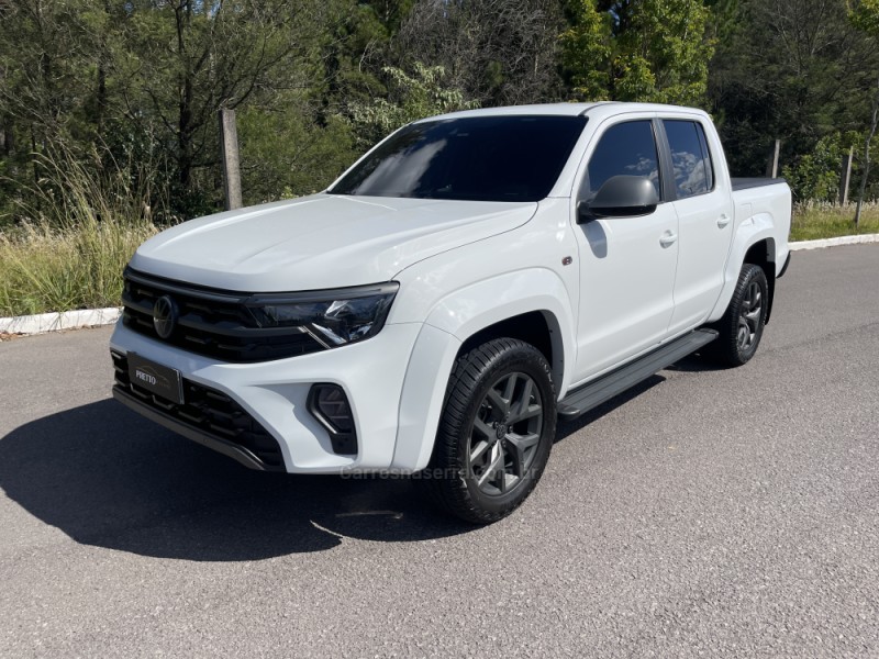 AMAROK 3.0 V6 TDI HIGHLINE CD DIESEL 4MOTION AUTOMÁTICO