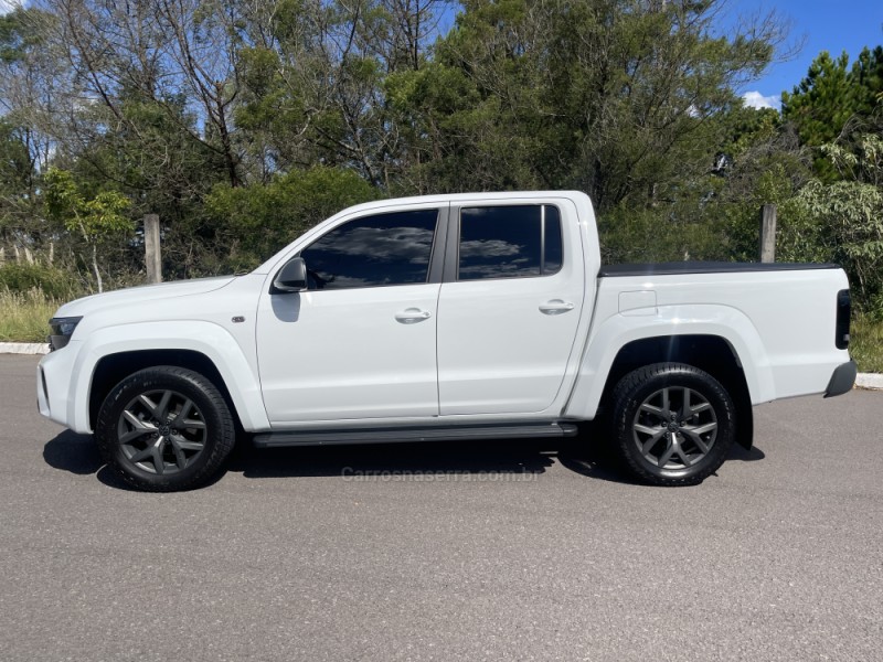 AMAROK 3.0 V6 TDI HIGHLINE CD DIESEL 4MOTION AUTOMÁTICO - 2025 - BENTO GONçALVES