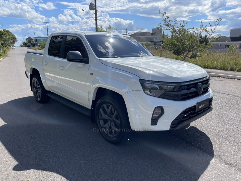 AMAROK 3.0 V6 TDI HIGHLINE CD DIESEL 4MOTION AUTOMÁTICO - 2025 - BENTO GONçALVES