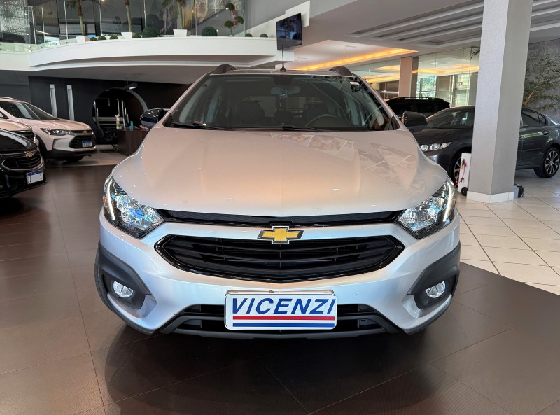 ONIX 1.4 MPFI ACTIV 8V FLEX 4P MANUAL - 2019 - FARROUPILHA