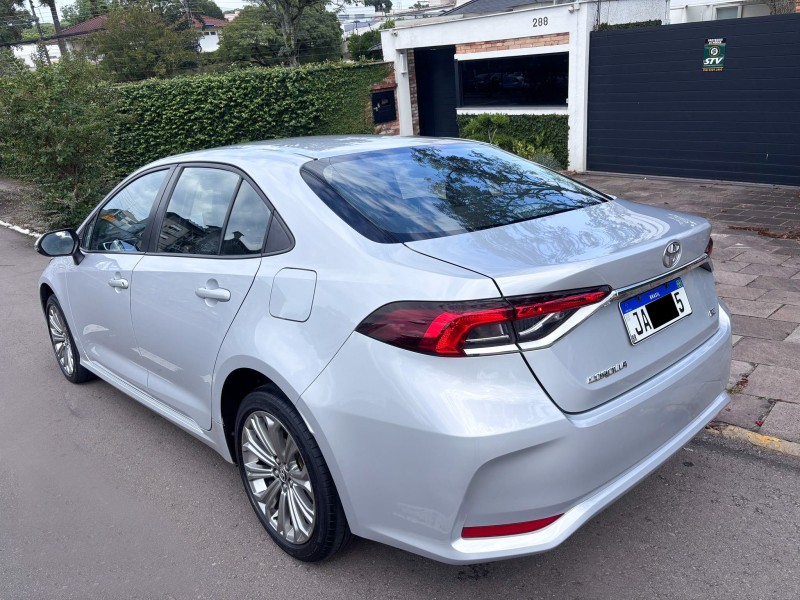 COROLLA 2.0 XEI 16V FLEX 4P AUTOMÁTICO - 2022 - FARROUPILHA