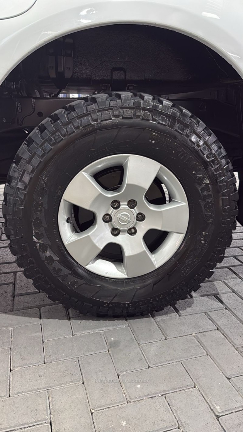 FRONTIER 2.5 LE 4X4 CD TURBO ELETRONIC DIESEL 4P MANUAL - 2010 - CAXIAS DO SUL