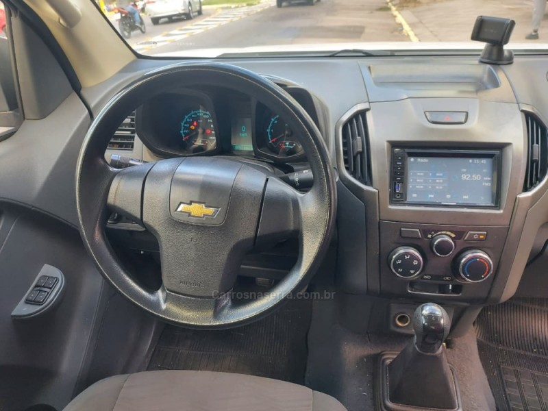 S10 2.4 LS 4X2 CD 8V FLEX 4P MANUAL - 2014 - BENTO GONçALVES