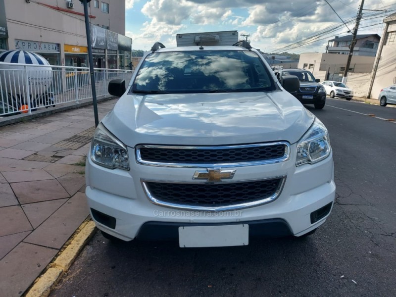 S10 2.4 LS 4X2 CD 8V FLEX 4P MANUAL - 2014 - BENTO GONçALVES