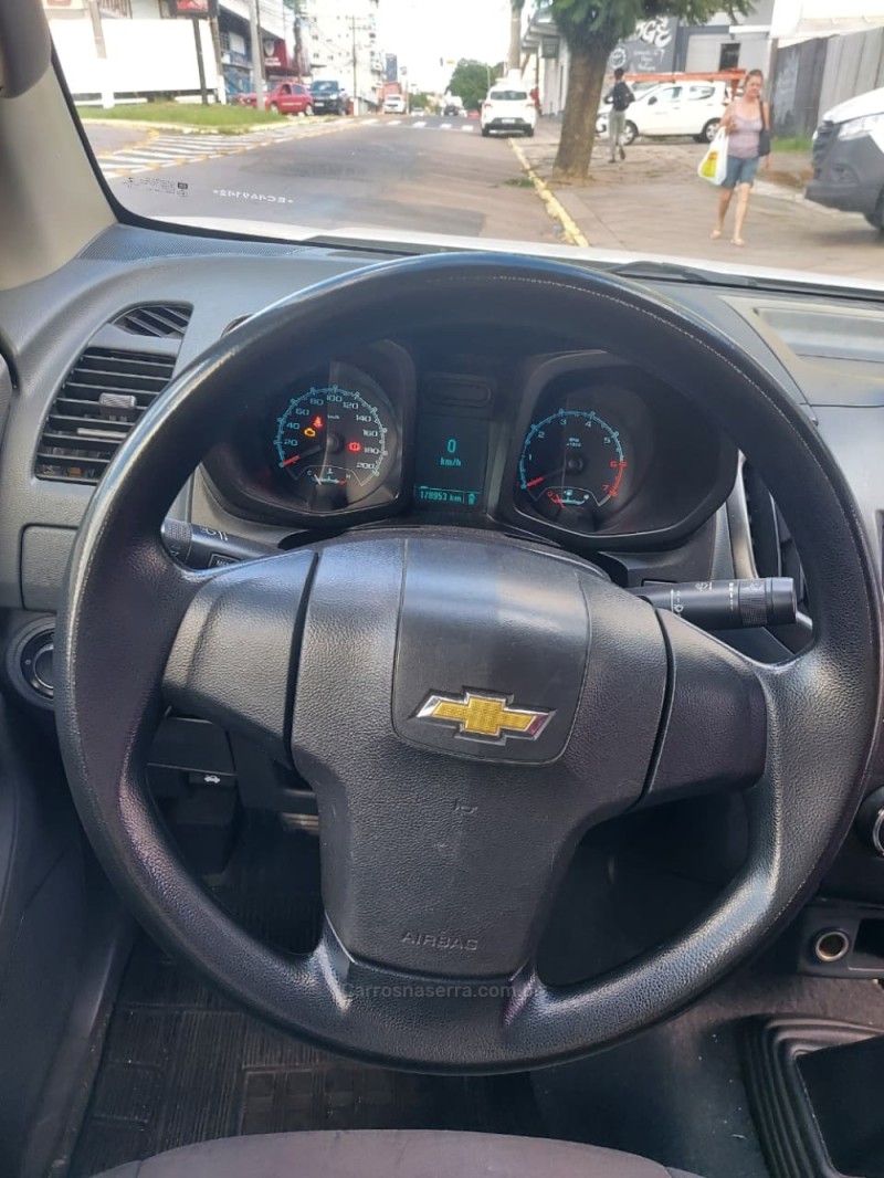 S10 2.4 LS 4X2 CD 8V FLEX 4P MANUAL - 2014 - BENTO GONçALVES