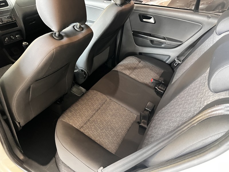 FOX 1.6 MI 8V FLEX 4P MANUAL - 2013 - CAXIAS DO SUL