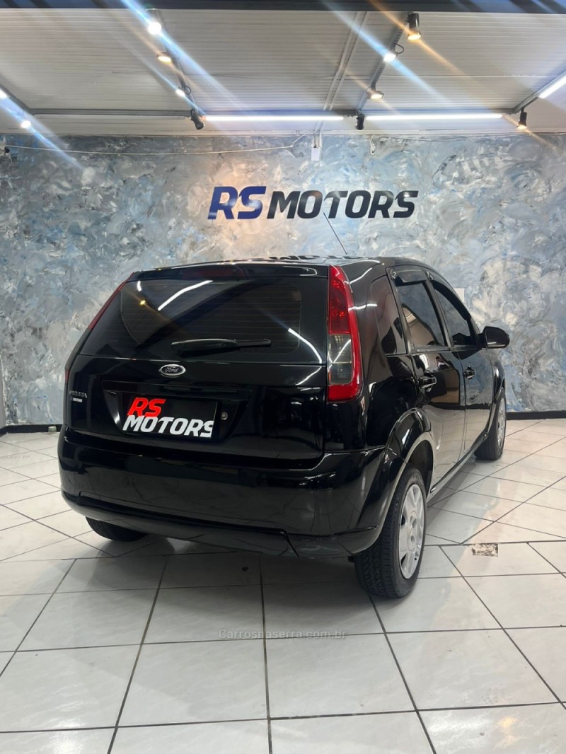 FIESTA 1.0 MPI CLASS 8V FLEX 4P MANUAL - 2011 - CAXIAS DO SUL